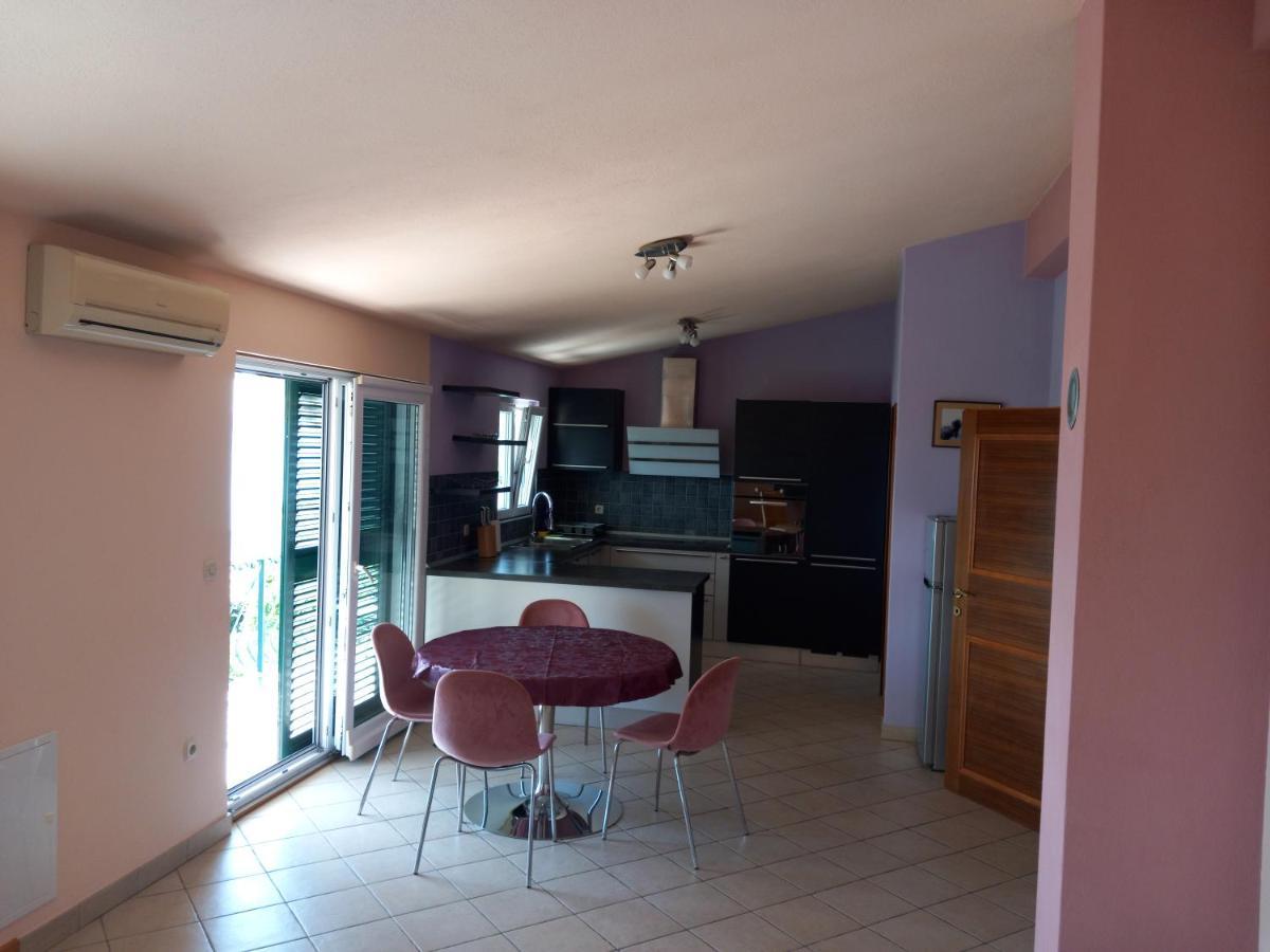 Mitan Apartman Tučepi Eksteriør bilde